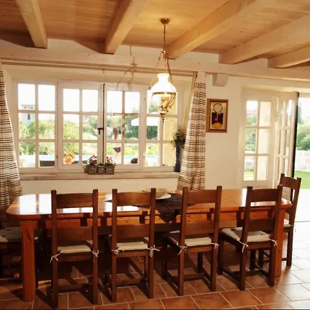 Nina - Three Bedroom With Terrace And Swimming Pool * Mocici